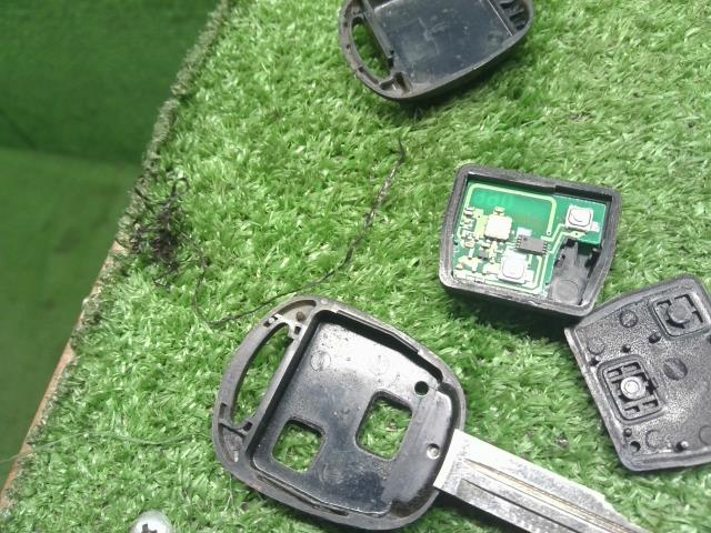 ミラ キーレスリモコン UA-L250S 08199-K9000-