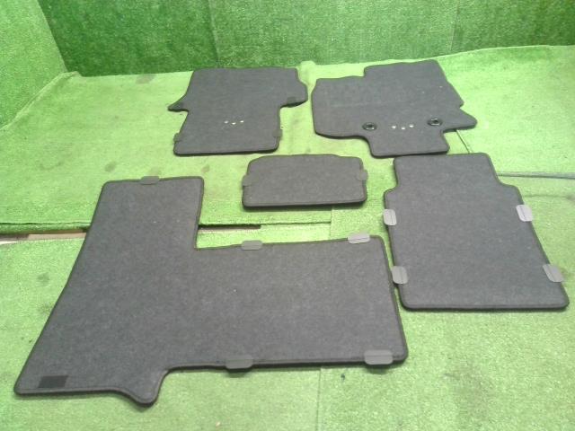 タント フロアマット 6BA-LA660S