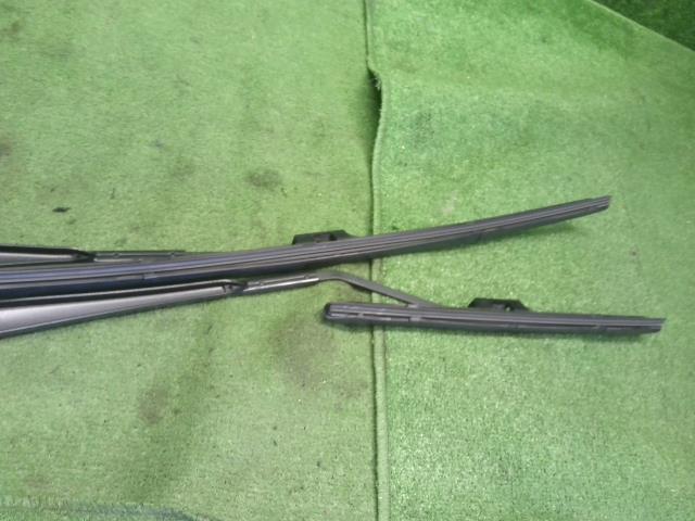 ノート 外装部品 6AA-E13