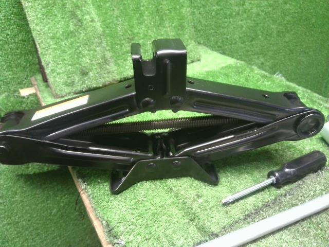 レクサス GS ジャッキ DBA-GRL11 09111-30160