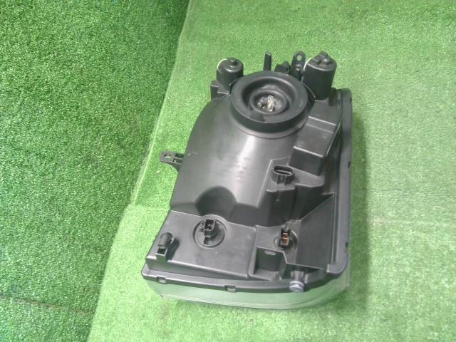 NV100クリッパー 左ヘッドランプASSY HBD-DR64V 26064-4A00D