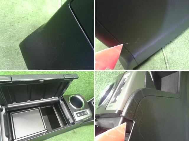 プリウスα コンソールボックス DAA-ZVW41W 58810-47090-C1