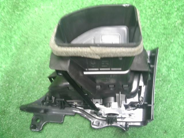 ジープ チェロキー 内装部品 ABA-KL24