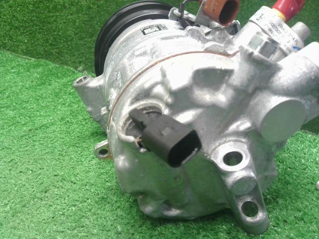 VW ゴルフヴァリアント A/Cコンプレッサー 3AA-CDDLAV