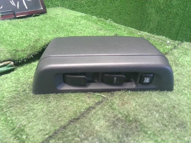 ハイゼット パワーウインドウスイッチ EBD-S510P 84820-B5070