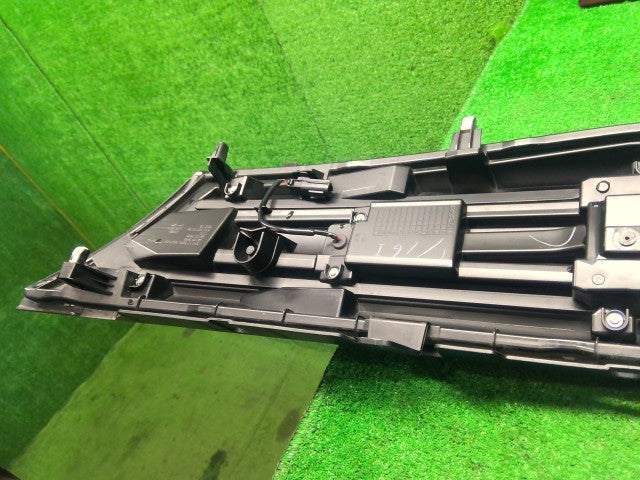 ソリオ ラジエータグリル DBA-MA15S
