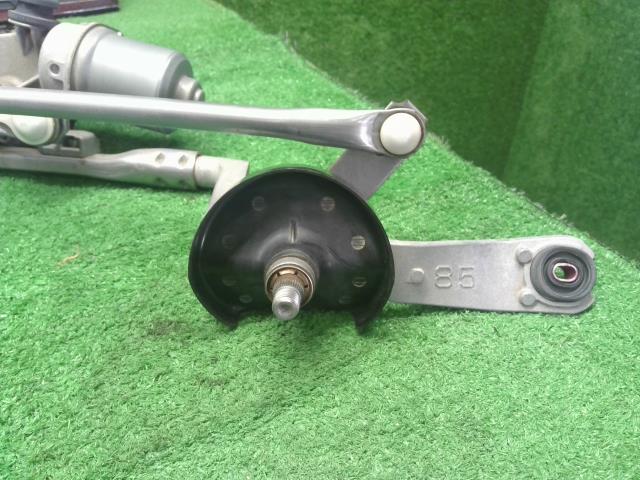 シエンタ Fワイパーモーター 6AA-MXPL10G 85110-52880