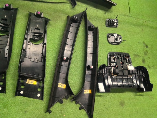 レガシィ 内装部品 DBA-BRG
