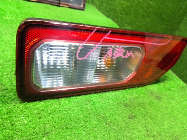 ジムニーシエラ 右テールランプ 3BA-JB74W 35650-77R00