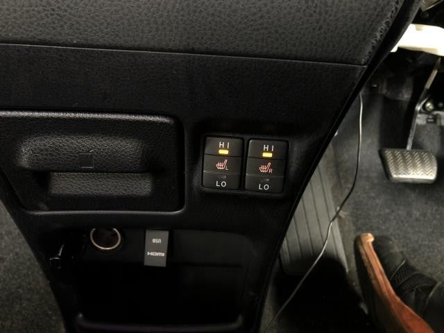 ヴォクシー スイッチ DAA-ZWR80G 84751-28040