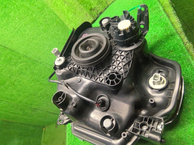 ハスラー 右ヘッドランプASSY DAA-MR41S 35120-65P00