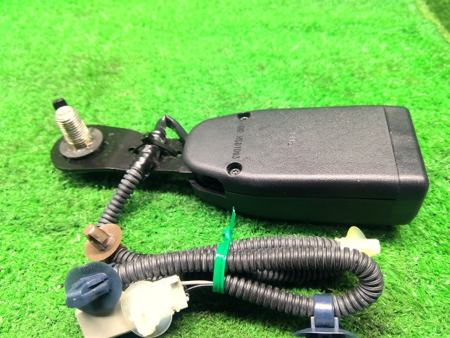 N-ONE ドライバーシートベルト DBA-JG2 81126-T4G-J22