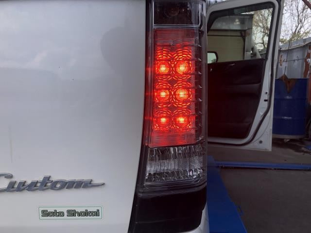 N-BOX 右テールランプ DBA-JF2 33501-TY0-901