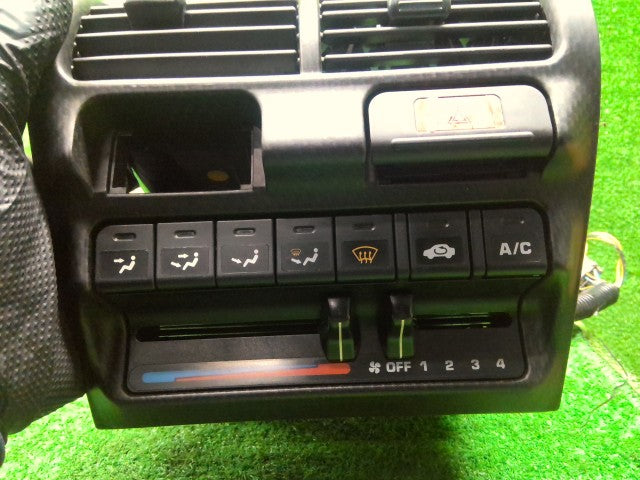 インテグラ A/Cスイッチパネル E-DC2 79500-ST7-J51ZA