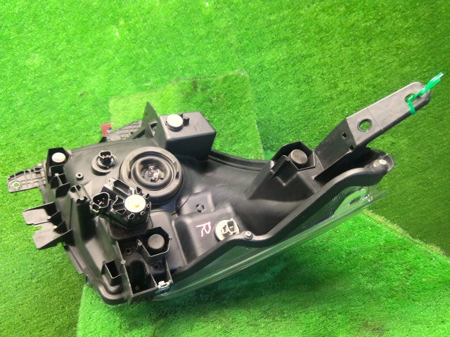 ソリオ 右ヘッドランプASSY DAA-MA36S 35120-81P00