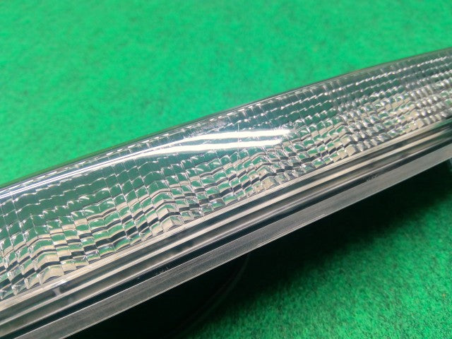 【中古】セレナ DAA-HFC26 ハイマウントストップランプ 26590-1VM0D