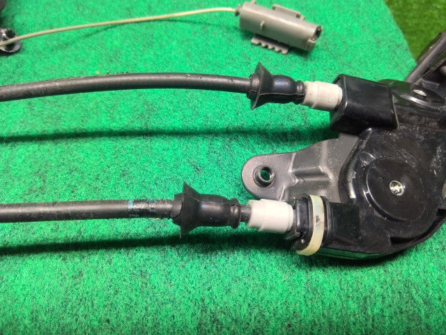 【中古】セレナ DAA-HFC26 右パワースライドドアモーター 97930-1VA0D
