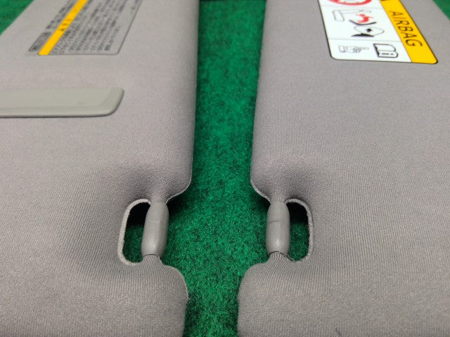 【中古】クラウン DAA-AWS210 サンバイザー 74310-30B20-B1