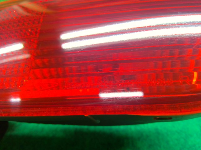 【中古】ピクシス EBD-S331M 右テールランプ 81550-B5020