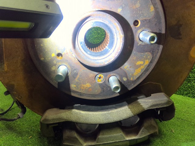 CR-V DBA-RE4 左 フロント ナックルハブASSY 51216-SWA-A00 自社品番260109 NH624P