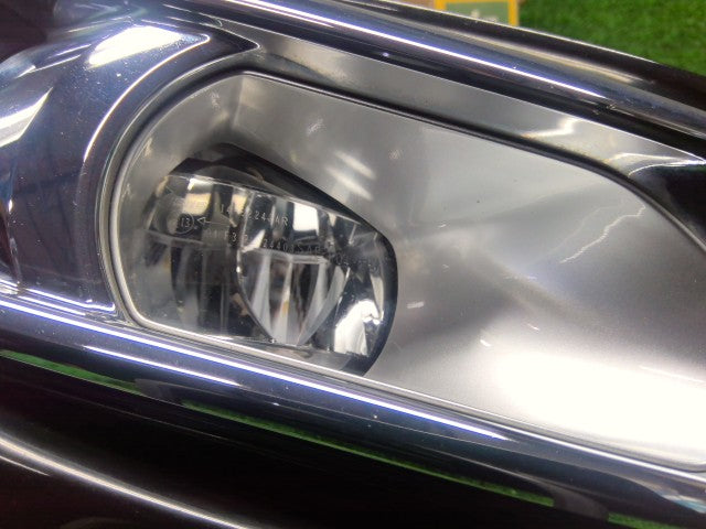 【中古】フィット DAA-GP5 右フォグランプ 33900-TEY-Y01