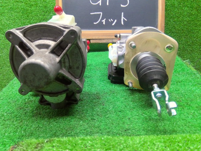 【中古】フィット DAA-GP5 ブレーキマスターASSY 57306-TDL-J02