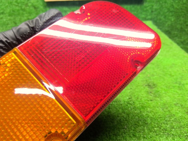【中古】サンバー LE-TT2 右テールランプ 84201TC120
