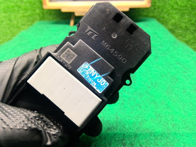 【中古】CR-V パワーウインドウスイッチ 35750-TLA-J72
