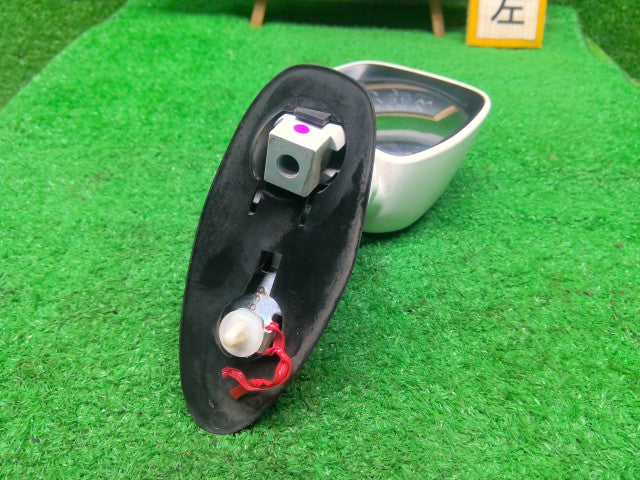 【中古】ハリアー DAA-MHU38W アンダーミラー 87930-48060-A1