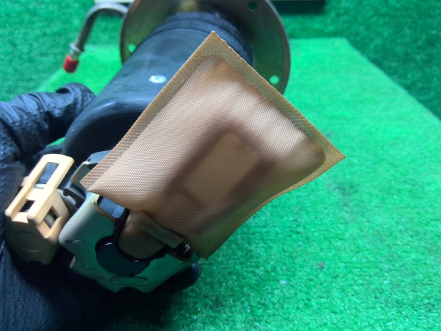 【中古】ミニキャブ GD-U62V フューエルポンプ MR571245
