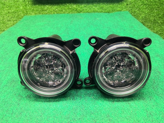 【中古】ミラココア DBA-L675S フォグランプ左右セット 8121A-B2010