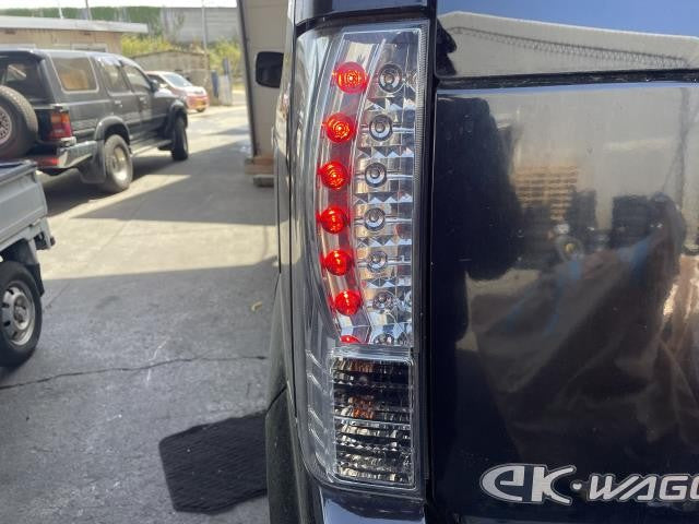 【中古】eKワゴン DBA-H82W 左テールランプ 8331A047