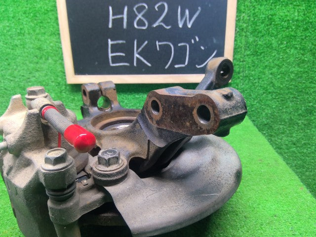 【中古】eKワゴン DBA-H82W 左フロントナックルハブASSY 3870A023