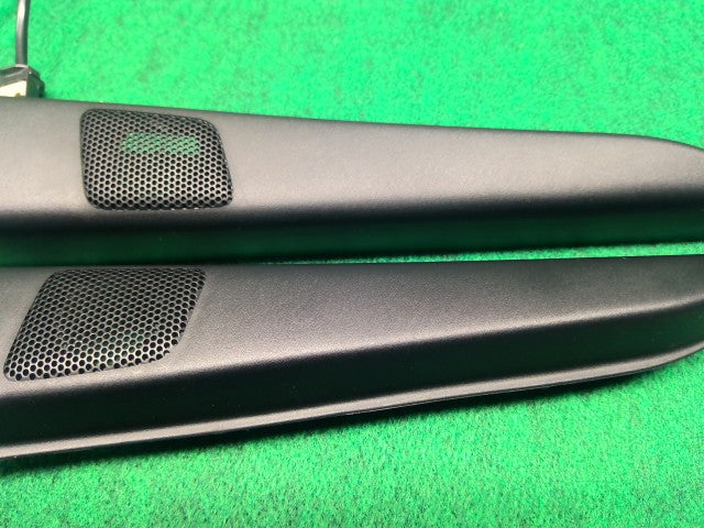 【中古】アルファード CBA-ANH10W 左右ツイーター トリムセット