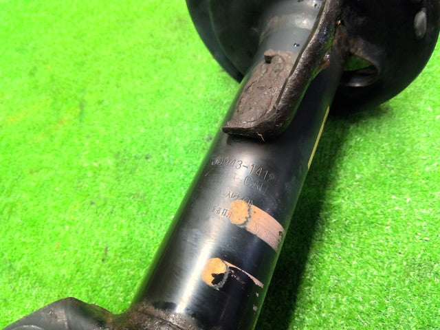 【中古】プロボックス DBE-NCP165V 右フロントストラット 48510-52R40