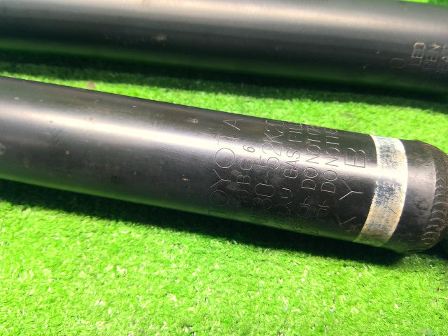 【中古】プロボックス DBE-NCP165V リアストラット・アブソーバーセット 48131-52M80