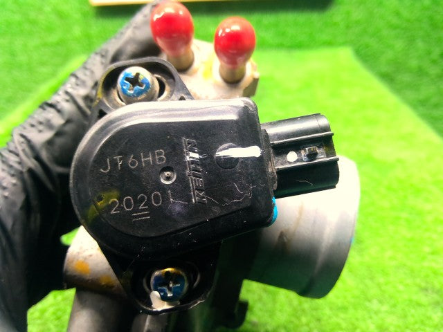 ライフ スロットルボディ DBA-JC1 16400-RS8-901