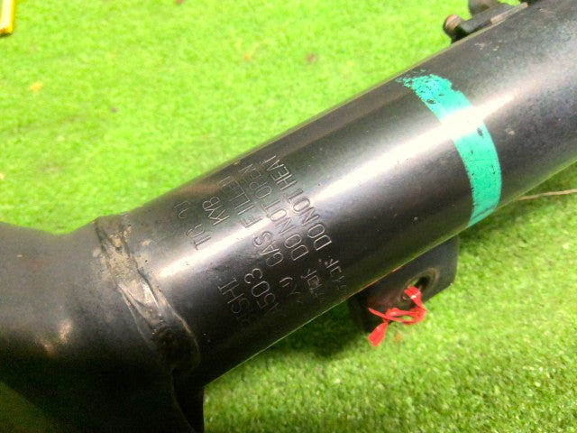 【中古】デリカD5 LDA-CV1W 左フロントストラット 4060A503