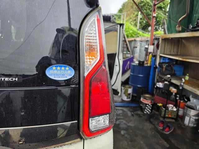【中古】ニスモ セレナ DAA-GFC27 右