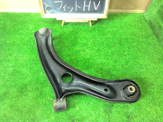 【中古】フィット DAA-GP6 左 フロント