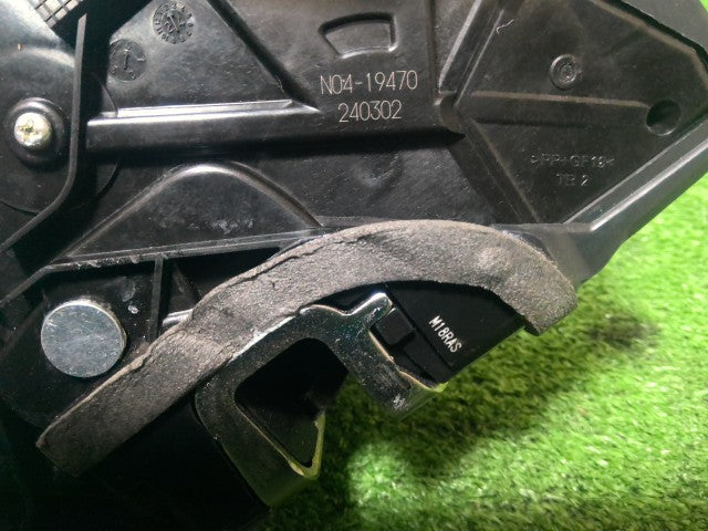 【中古】GR 86 3BA-ZN8 右