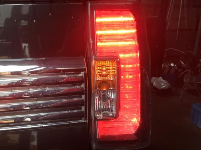 【中古】タント DBA-LA600S 右 テールランプ