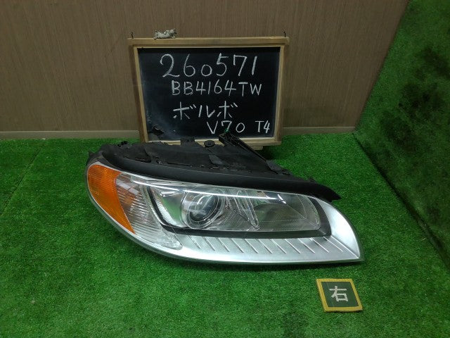 中古】ボルボ 70シリーズ DBA-BB4164TW 右 ヘッドランプ ヘッドライト