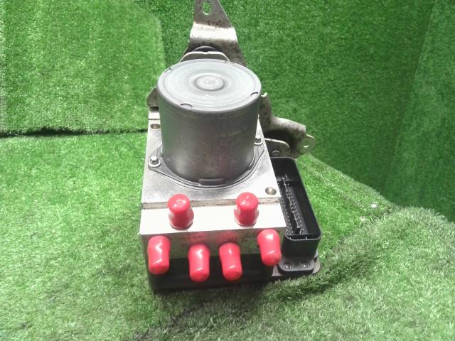アウディ A6 ＡＢＳアクチュエーター DBA-4GCHVS