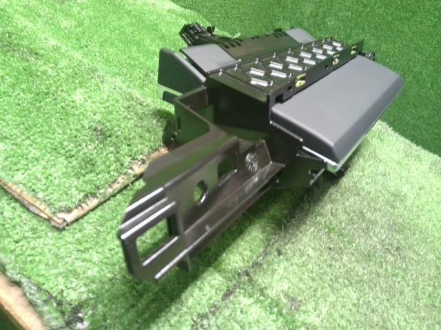 アウディ A6 マルチモニター DBA-4GCHVS