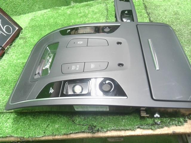 アウディ A6 ルームランプ DBA-4GCHVS 4G0947135B