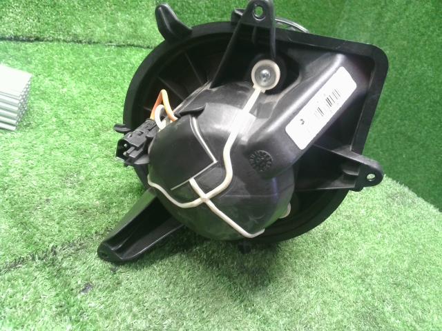 BMW ミニ ヒーターブロアモーター ABA-ML16 64113422645