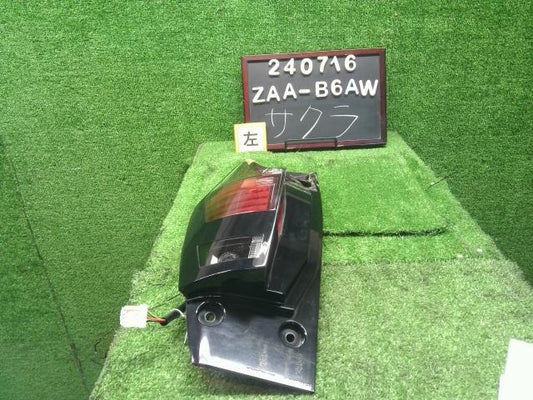 サクラ 左テールランプ ZAA-B6AW 26555-7PA0A