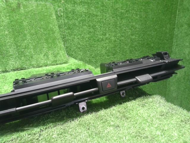 サクラ 内装部品 ZAA-B6AW
