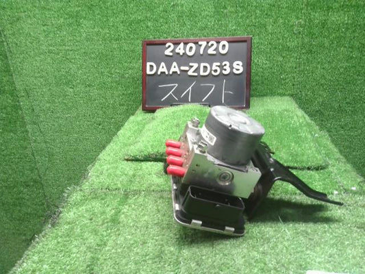 スイフト ＡＢＳアクチュエーター DAA-ZD53S 56130-67RQ3